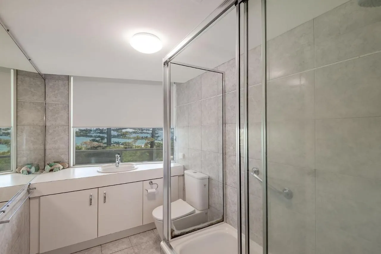 2 Bedrooms Apartment On The Beach And With Air Conditioning And Pool Buddina