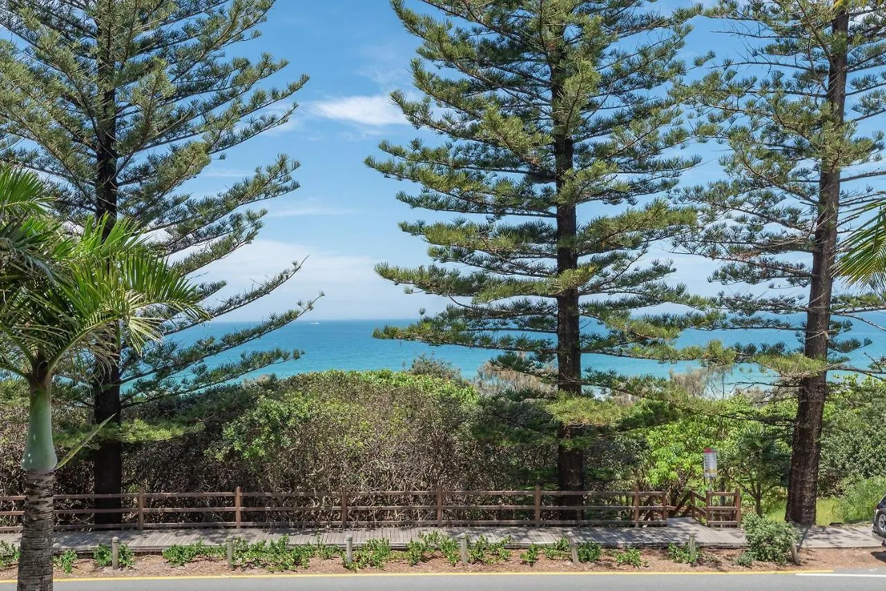 2 Bedrooms Apartment On The Beach And With Air Conditioning And Pool Buddina